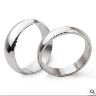 Custom Wedding Ring Sets on Custom Engraved His Her Matching Titanium Ring Set Wedding Bands